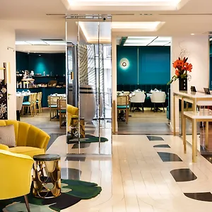 Victor Hugo Kléber Hotel